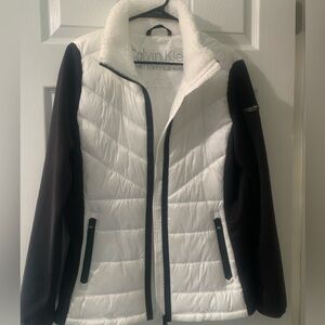 Calvin Klein Women's Black and White Puffer Jacket